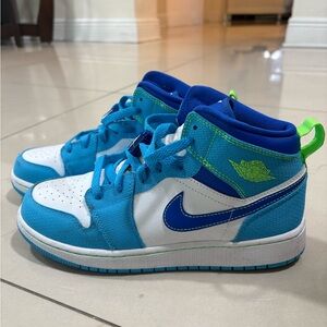 Nike Blue and Green Sneakers